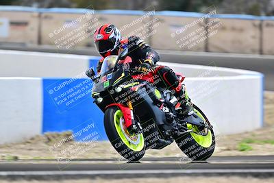 media/Apr-18-2025-TrackDaz (Fri) [[45f5874c44]]/B Group/Session 4 (Turn 6 - Outside)/
